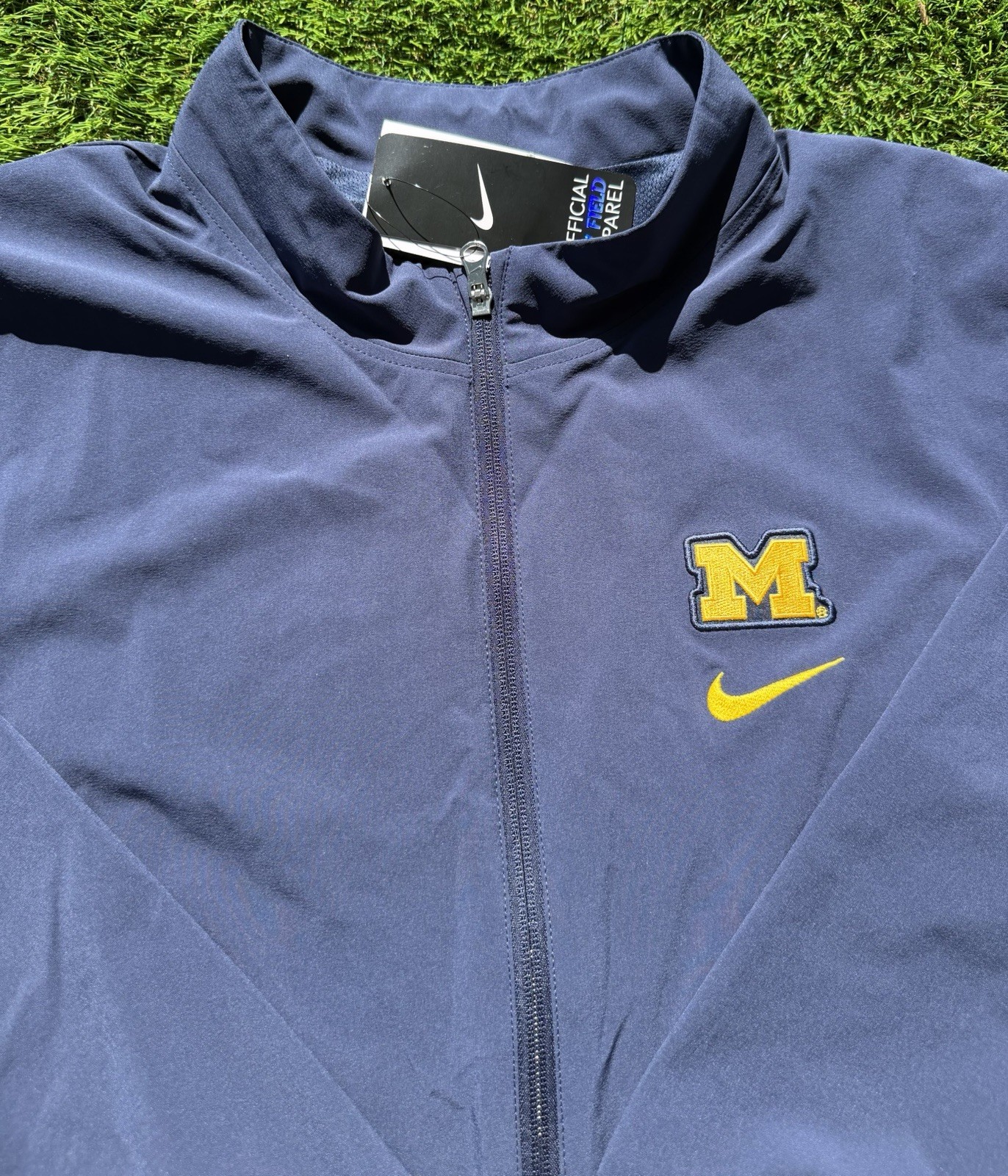 Men’s Small Nike Michigan Wolverines Full-Zip Sideline Jacket DZ8236-419 PE gallery