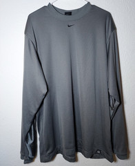 Nike Gray Mesh Breathable Pullover Long Sleeve Crew Neck Gym Top Shirt L