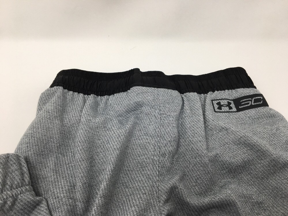 Under Armour SC30 Boy's Athletic Warm Up Pants Size YXS Gray Pockets Leg Zip gallery