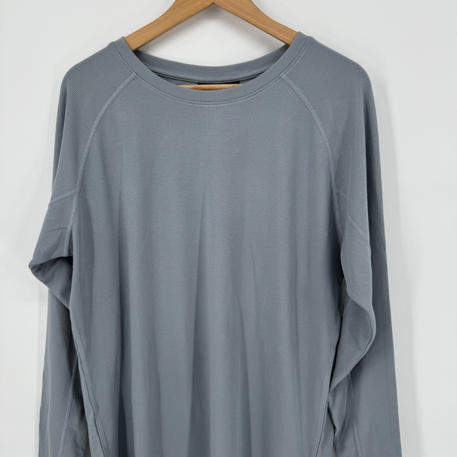 Alphalete Mauve Waffle Knit Long Sleeve Top Men's Blue Medium Athleisure NWT gallery
