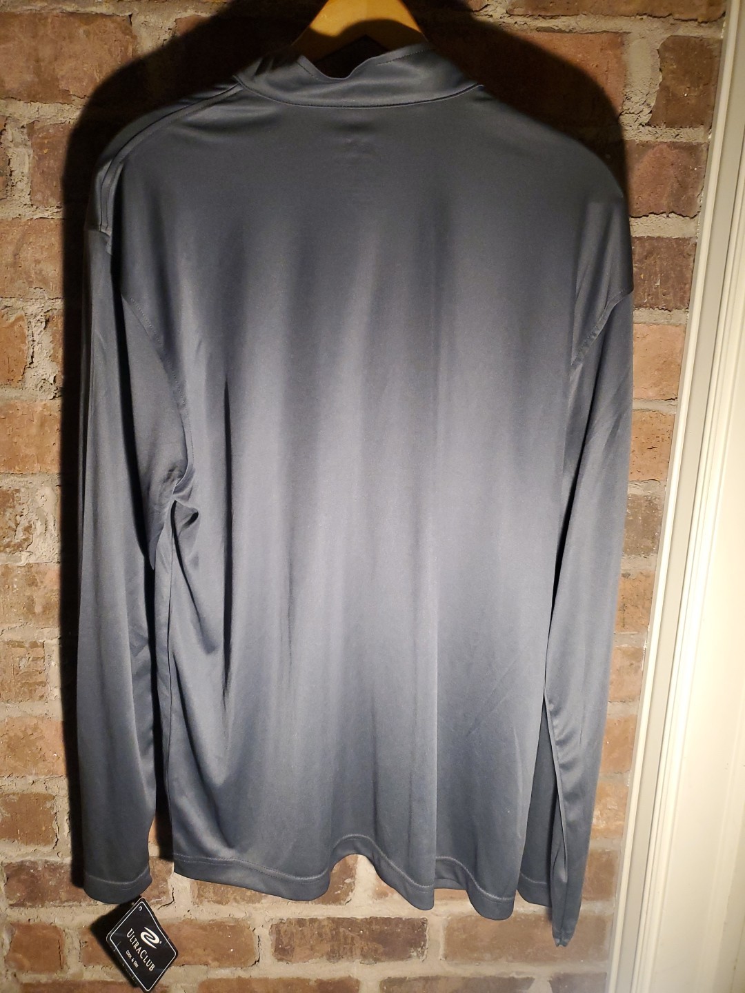 Ultra Club cool & dry Mens size Medium Grey zip up/pull over gallery