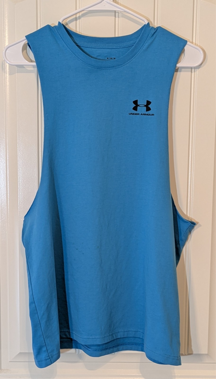 Under Armour Left Chest Cut Off Tank Top Medium Ether Blue 1329286-452 gallery