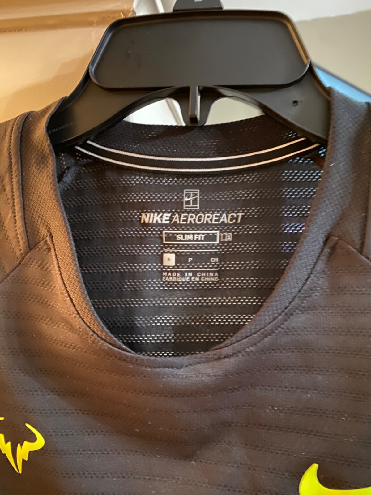 Nike Rafa Nadal Bull Aeroreact Crew Shirt (Black-Lime) Small gallery