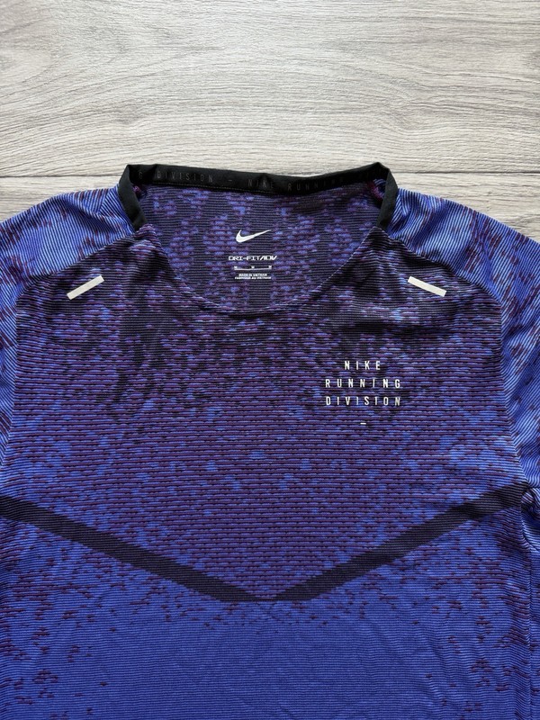 Nike Dri-FIt ADV Ultra TechKnit Run Division T-Shirt Purple Size M gallery