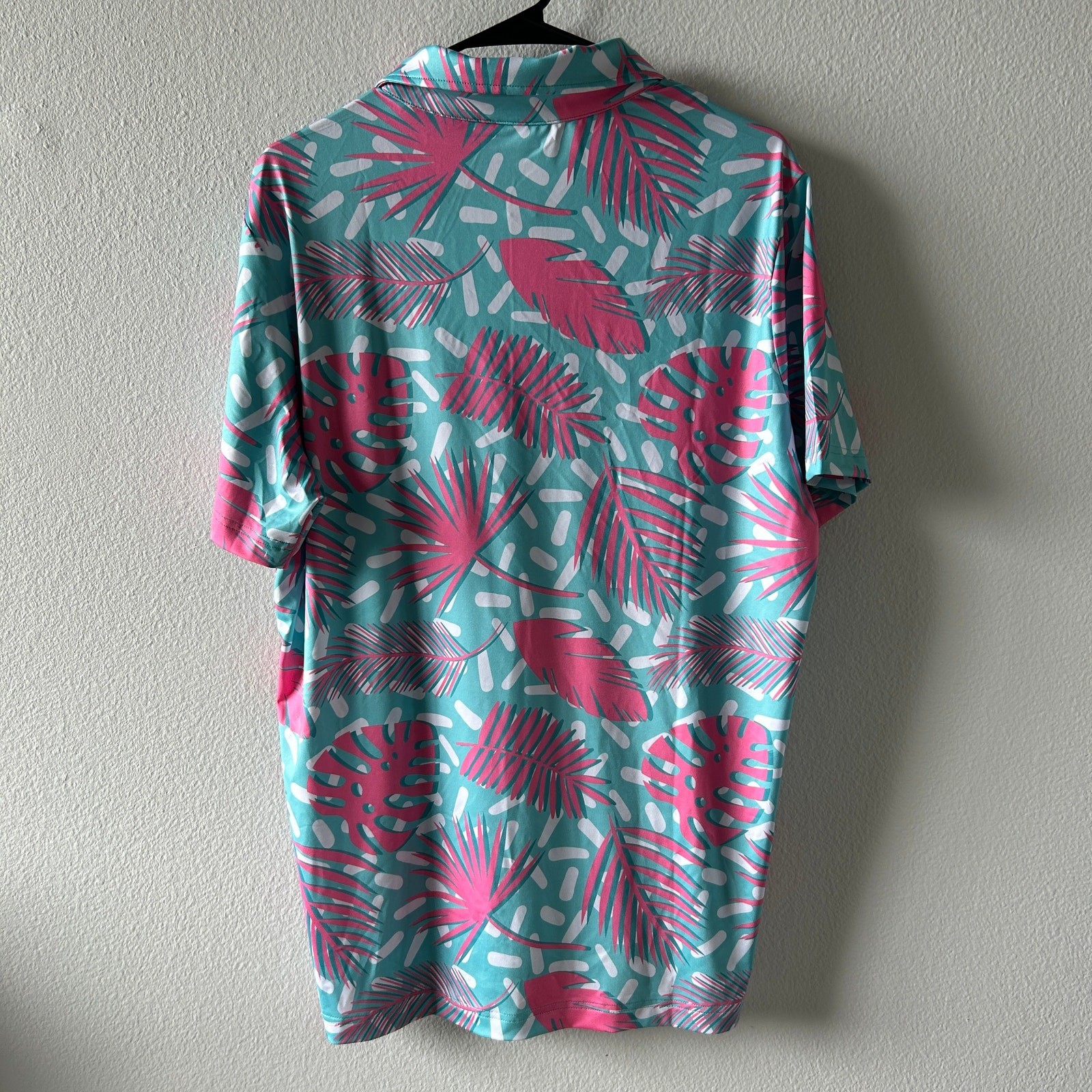 Sunday Swagger Golf Polo Size Medium NWT gallery