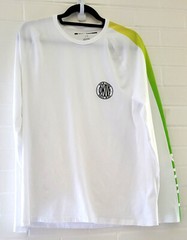 Slightly Used DKNY Long Sleeved Sports Tee. Breathable Thin fabric. Worn Once