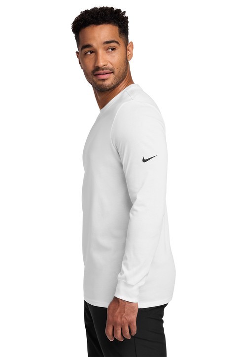 Nike White W/BLACK SWOOSH Dri-FIT L/S MEDIUM Tee NKBQ5230 Cotton Poly NEW gallery