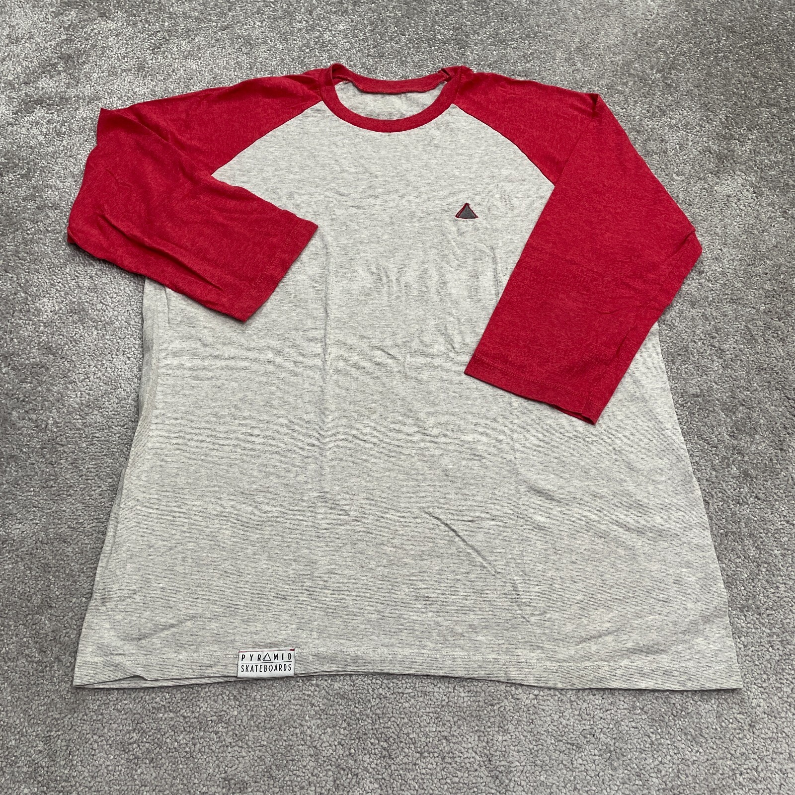 Pyramid Skateboard T-Shirt Men Large Red Gray Raglan 3/4 Sleeve Casual Skate Tee gallery