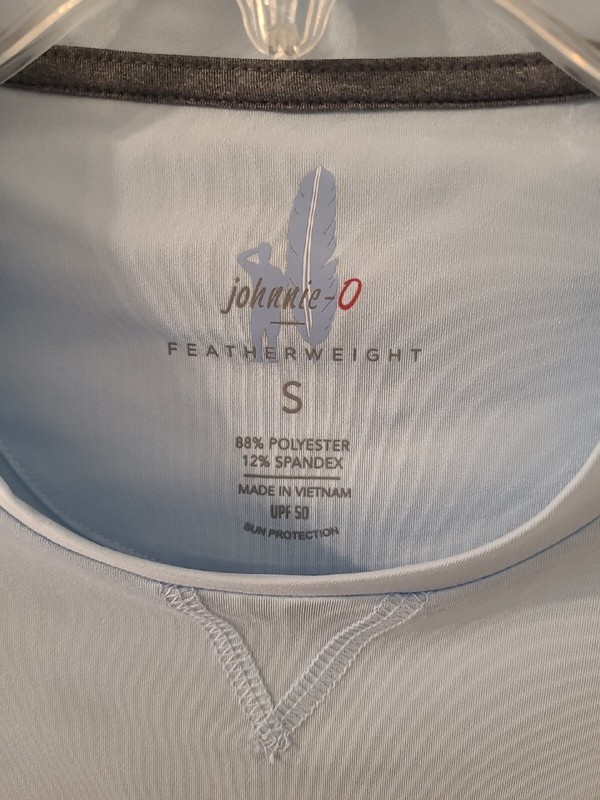 NWT Johnnie-O Runner PREP-FORMANCE Placid Blue L/S Featherweight T-Shirt Small gallery