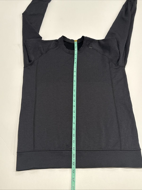 Lululemon Men's Engineered Warmth Base Layer Merino Wool Blend Long Sleeve Small gallery