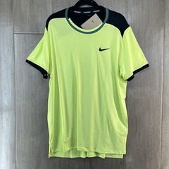 Nike Dri-FIT Men’s Court Advantage Tennis Shirt Volt Size Large FD5319-736