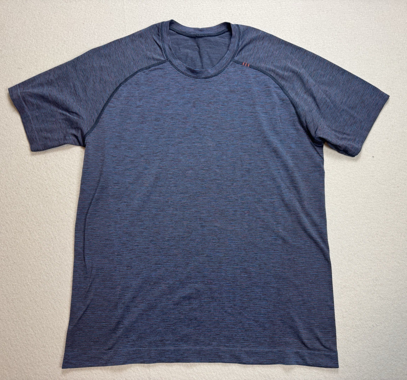 Lululemon Men’s Metal Vent Tech Short Sleeve 2.0 Shirt In Navy/Red Size Medium gallery