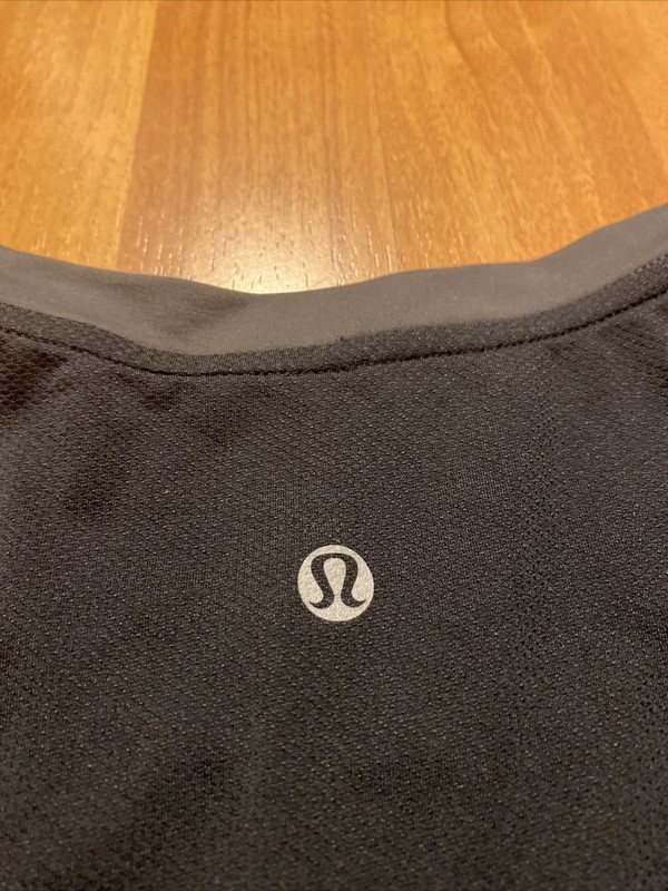 Lululemon Active Shirt Men’s Medium? Stretch Running Gray And Black gallery