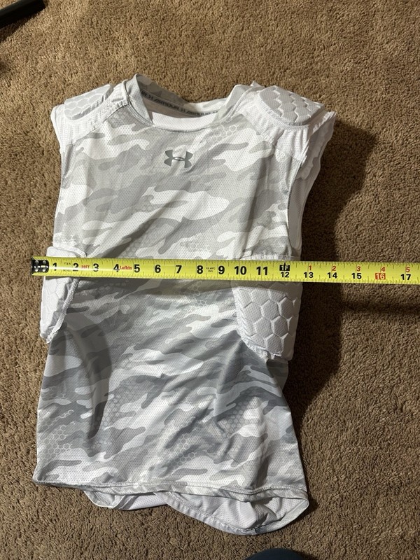 Under Armour Compression Padded Heat Gear Hex White Gray Camo Size Small Shirt gallery