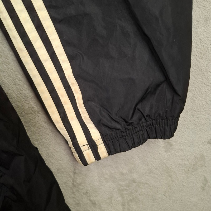 Adidas Jacket Mens Medium Black 3 Stripe Windbreaker Track Top Full Zip Vintage gallery