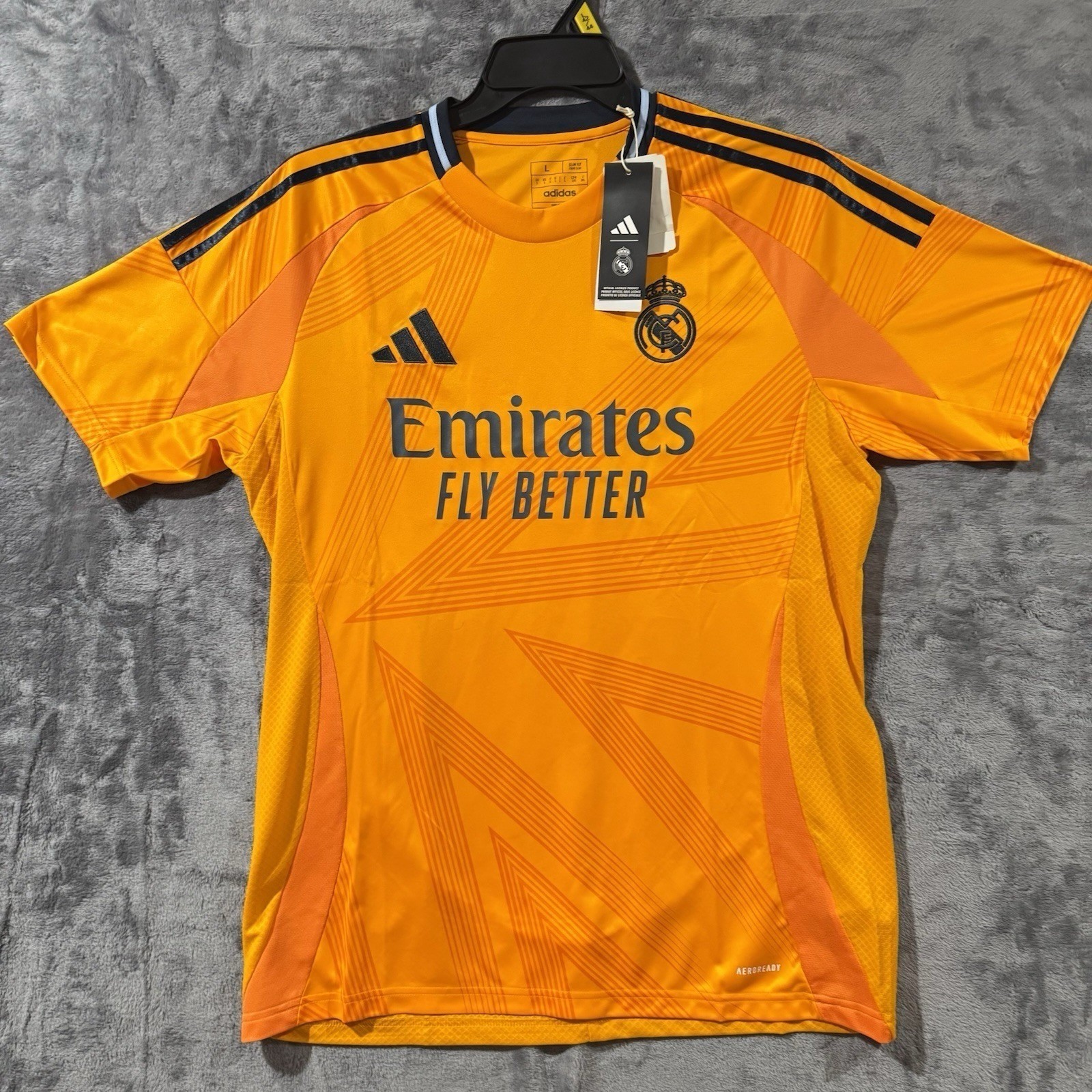 Adidas Real Madrid 24/25 Away Slim Fit Jersey Fan [IU5013] Men's Size Large NWT gallery