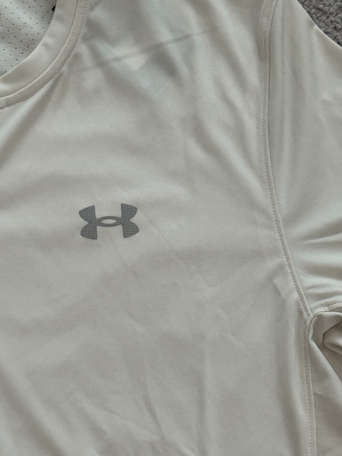 Under Armour Trail Run Zip Short Sleeve, Sample (1389808-279) Men’s Large. gallery