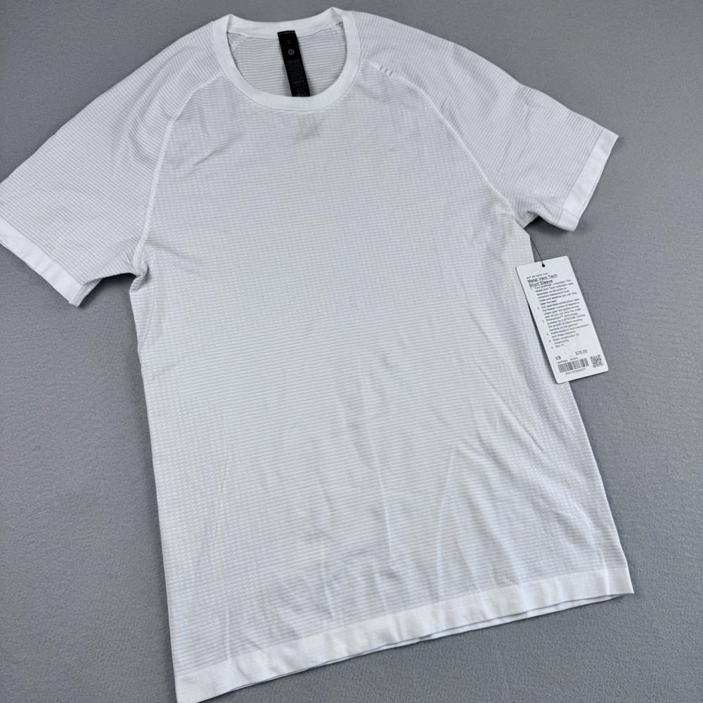 NWT Lululemon Metal Vent Tech Short Sleeve T-Shirt Men XS White Gym Performance
