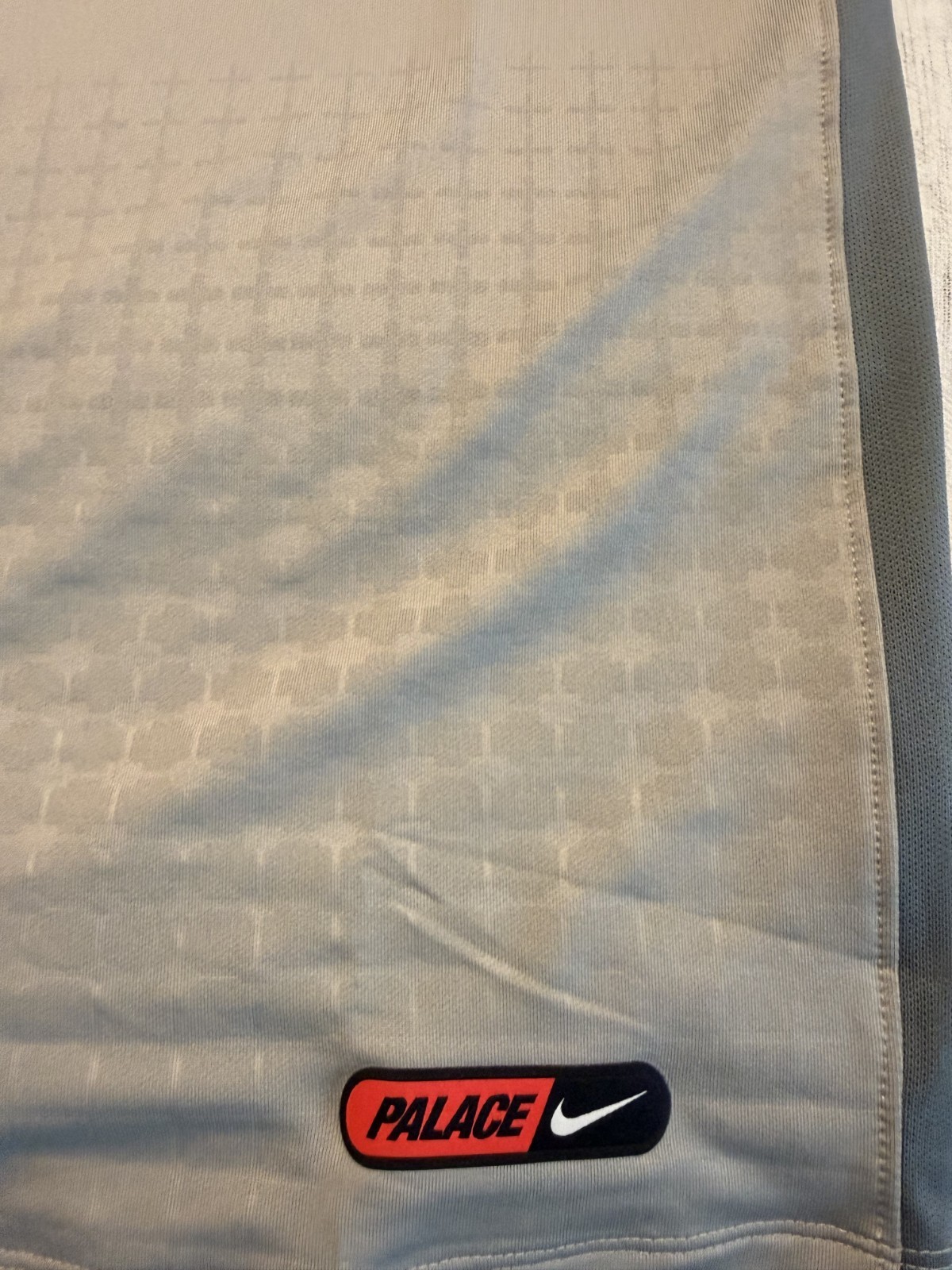 Palace x Nike England --- Dri-FIT Strike Drill Top Grey/Crimson size: SMALL (S) gallery