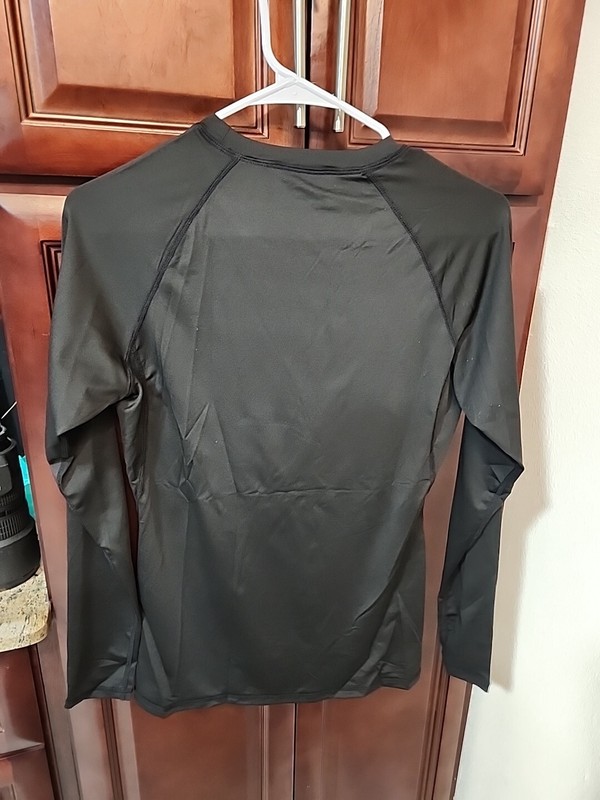 CL convallaria 5 Pack Compression Shirt Mens Long Sleeve Cool Dry Shirts NWT Sml gallery