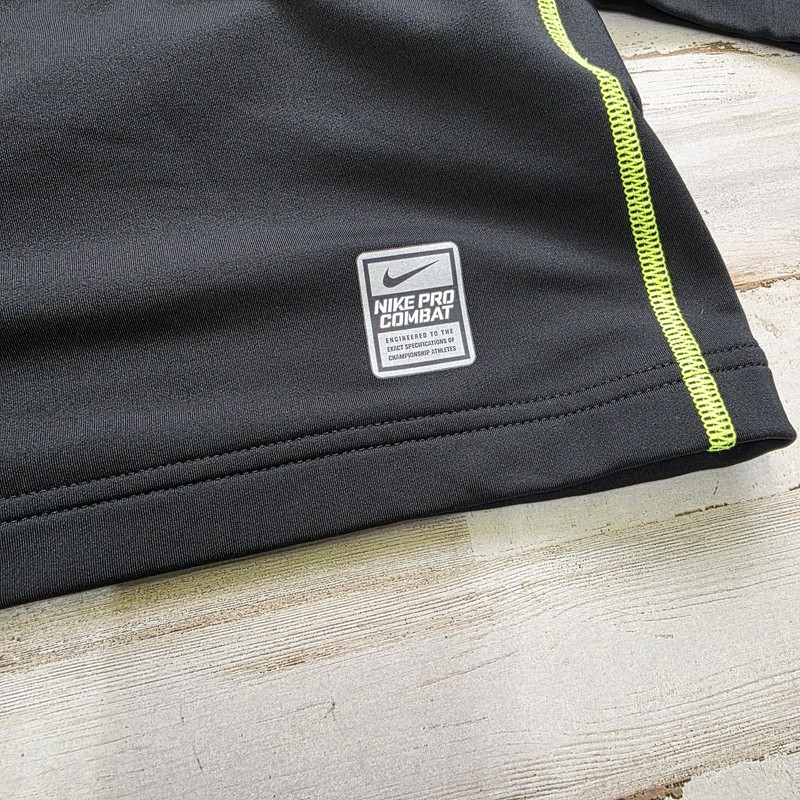 Nike Pro Combat Hyperwarm Dri-FIT Max Mens MED Black Neon Yellow 1/4 Zip Jacket gallery