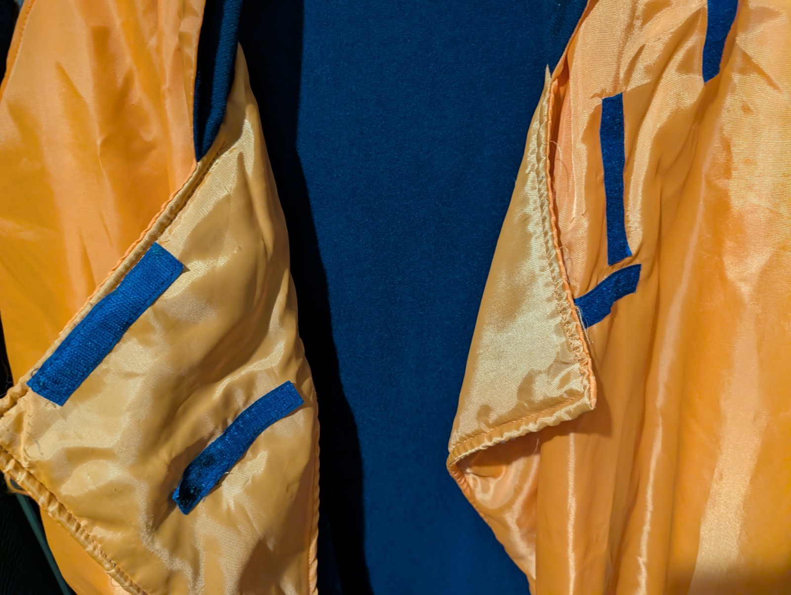 NYC Marathon Poncho 🔥 gallery