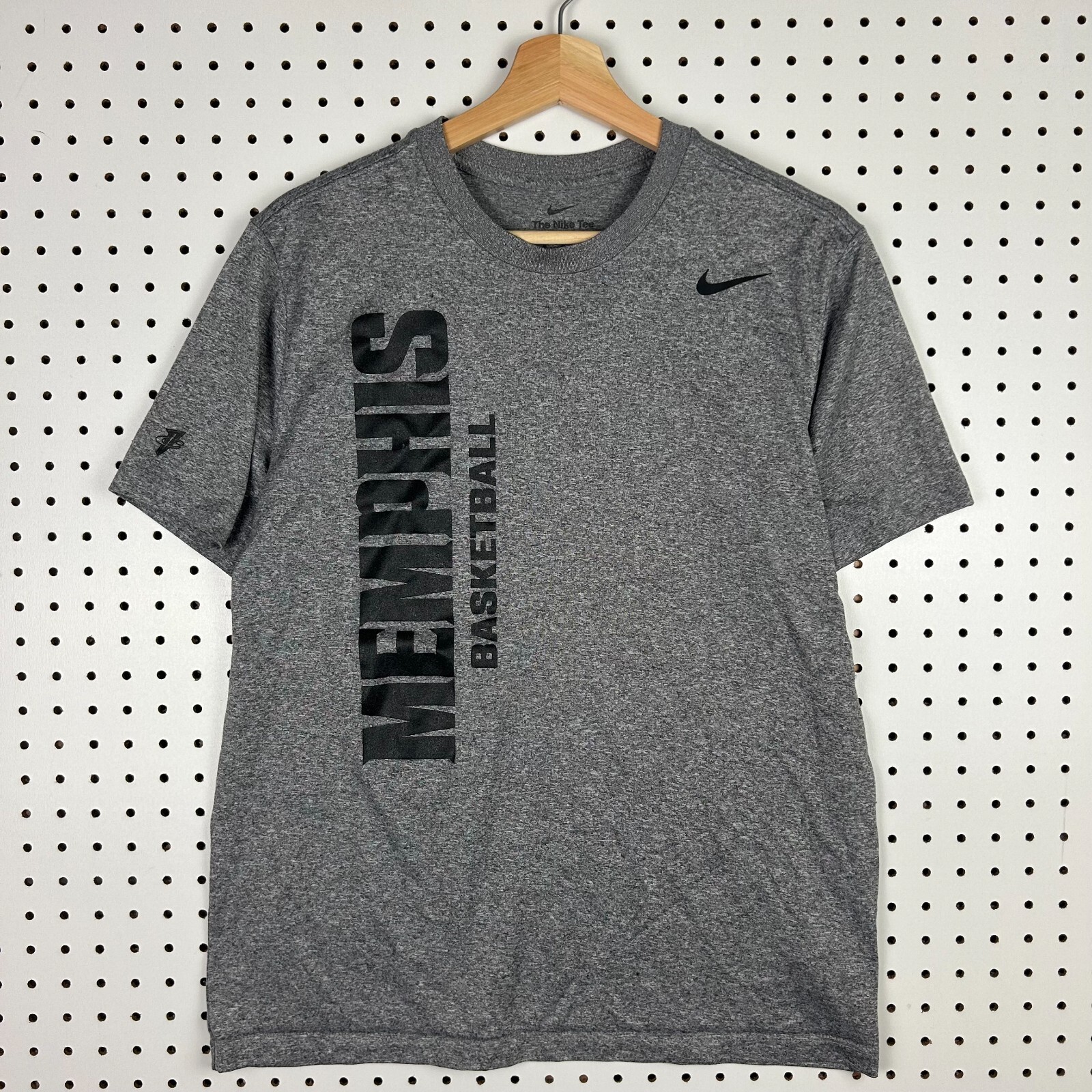 Nike Memphis Tiges Basketball 1 Cent Dri Fit Shirt Medium Gray Team Issued Penny gallery