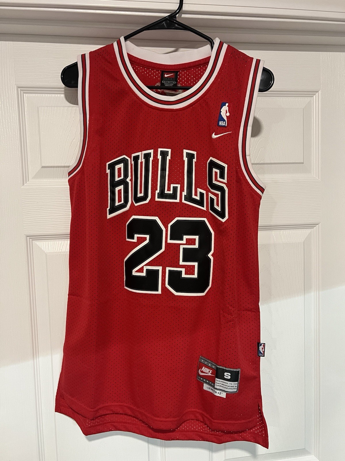 Nike Chicago Bulls Jordan 23 Swingman Jersey Men's Small +2 gallery