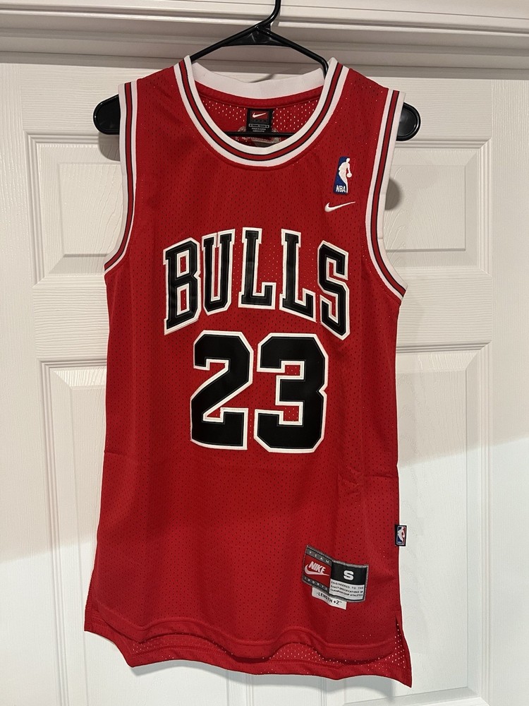 Nike Chicago Bulls Jordan 23 Swingman Jersey Men's Small +2