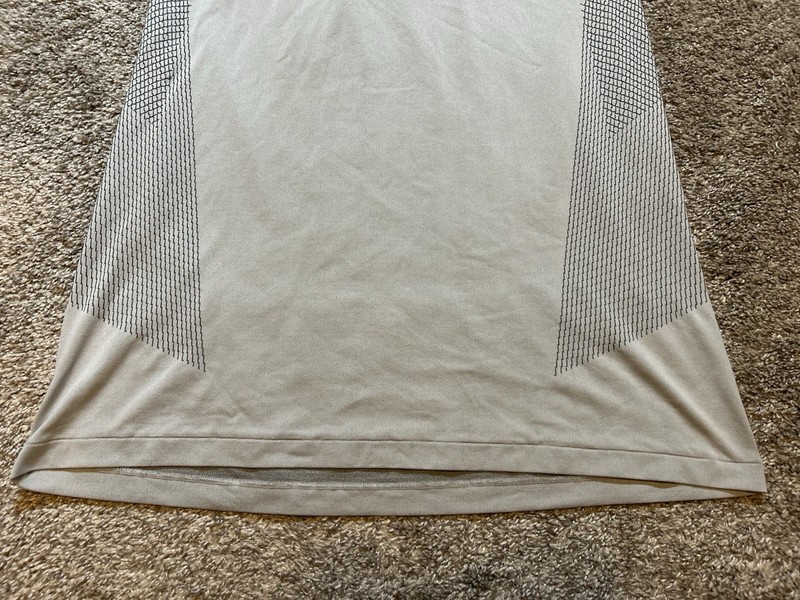 Gymshark Shirt Men M Light Gray/Onyx Gray Apex Seamless T-Shirt SS A1A8T-GBHW gallery