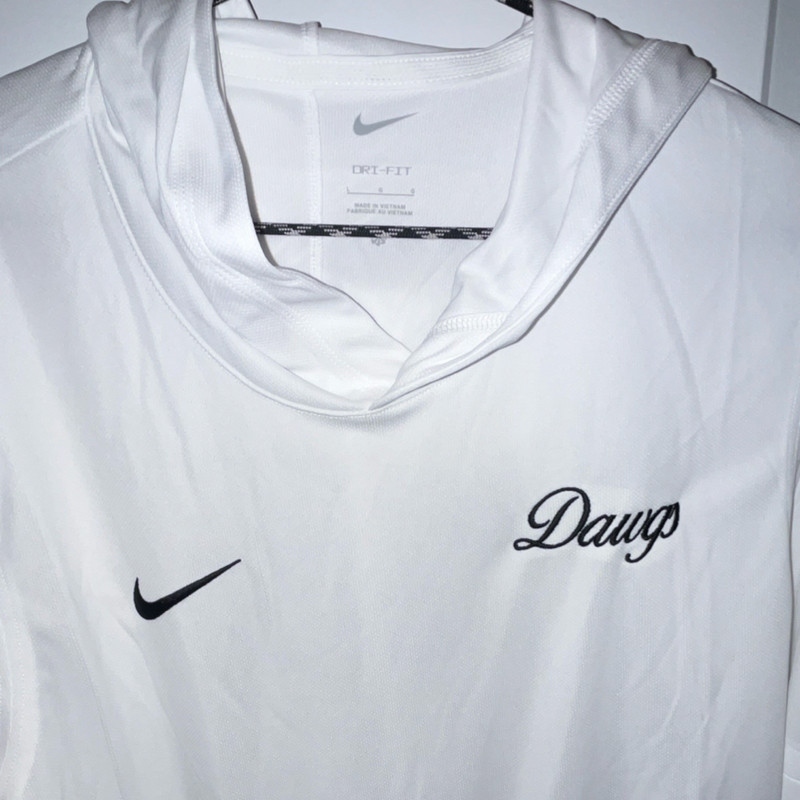 Nike Dri-FIT Dawgs Playoff Team Issued White Lightweight Pullover Hoodie L gallery