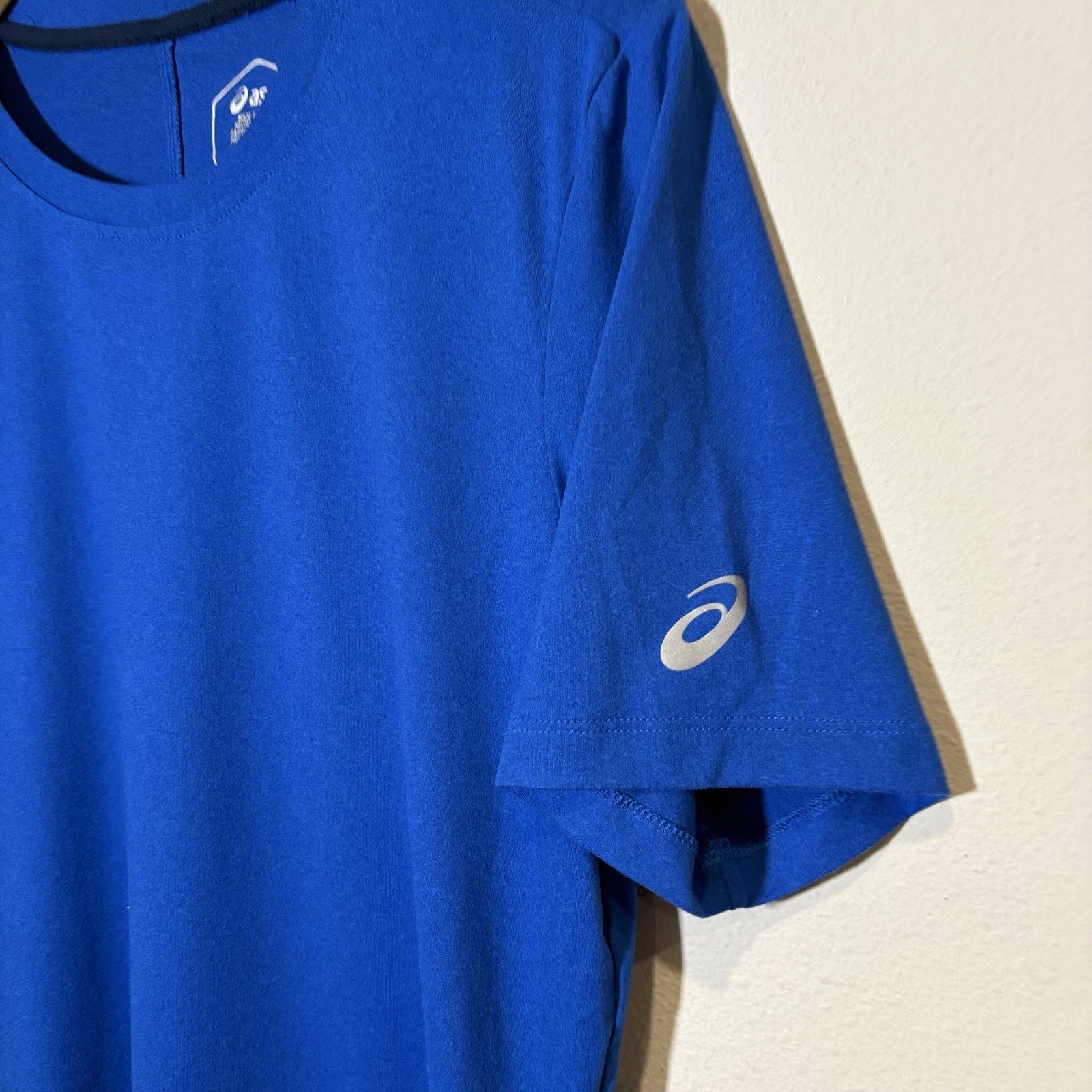 ASICS Mens Circuit 8 Warm-Up T Shirt Blue Size Small Short Sleeve Athletic gallery
