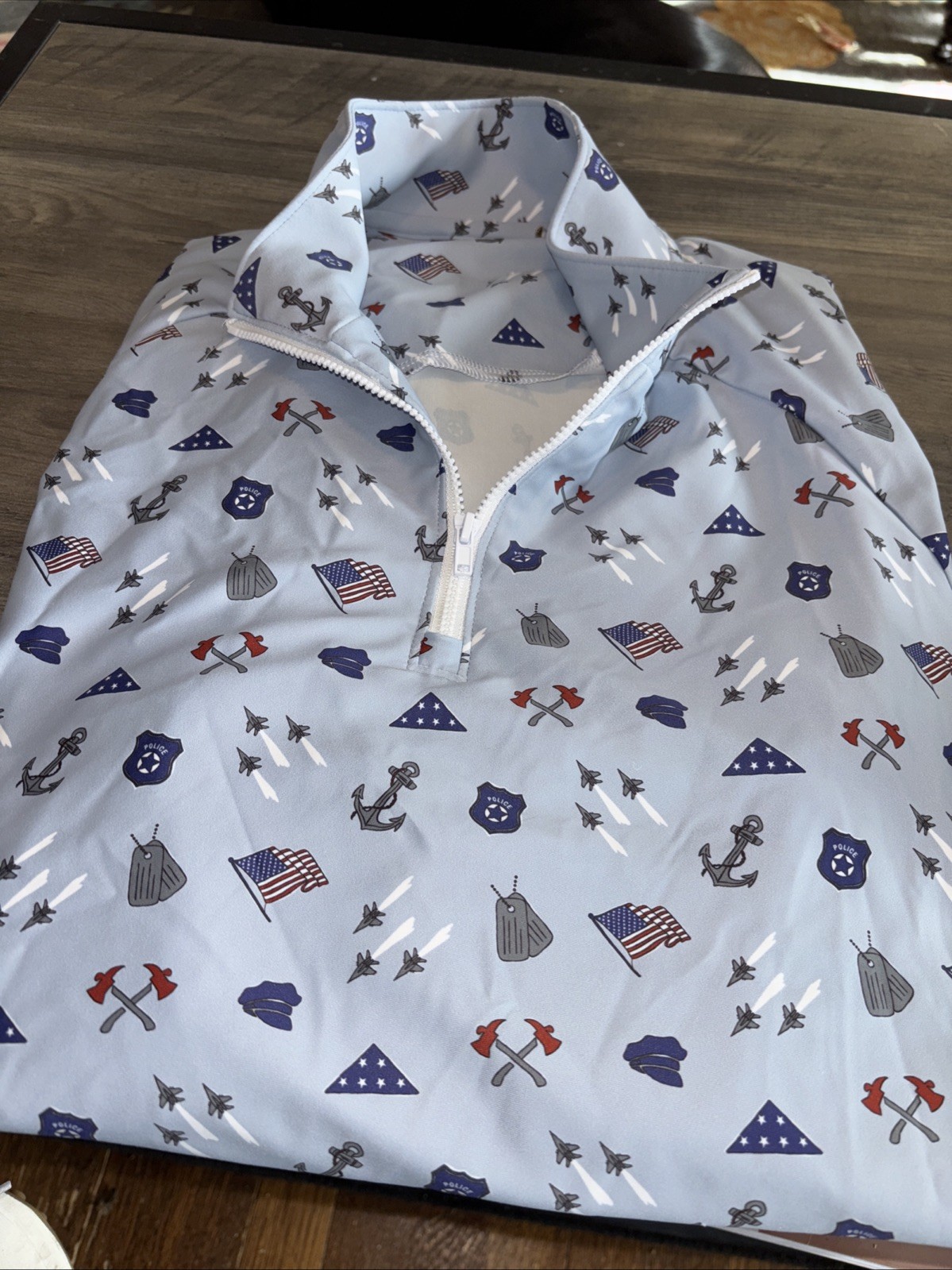 Heroes Military America Medium Mens Long Sleeve 1/4 Zip Smith & Quinn Brand gallery