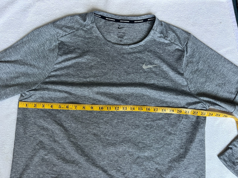 Nike Element Dri-FIT Running Crew Top Smoke Grey DD4754-084 Men's Size XL gallery