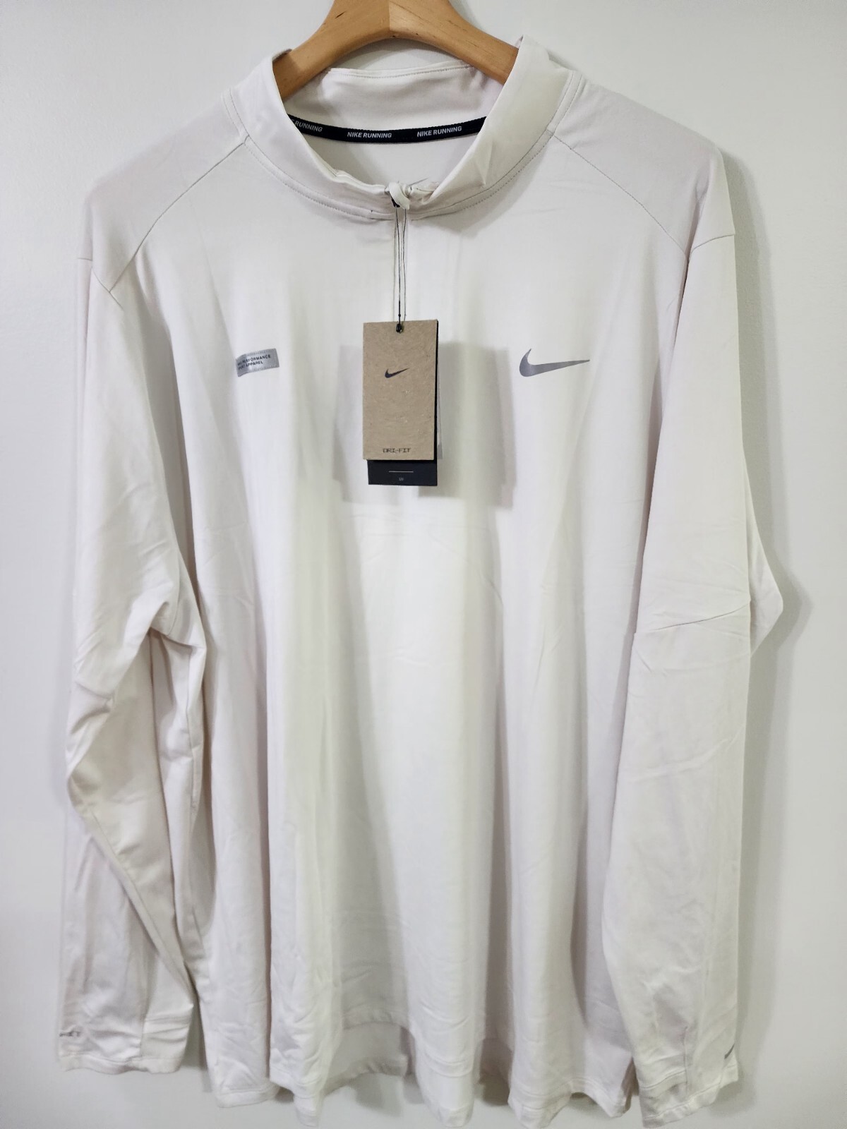 Nike Element Flash Dri-Fit 1/2-Zip Size XL Men' Running Top Phantom FB8556-030 gallery