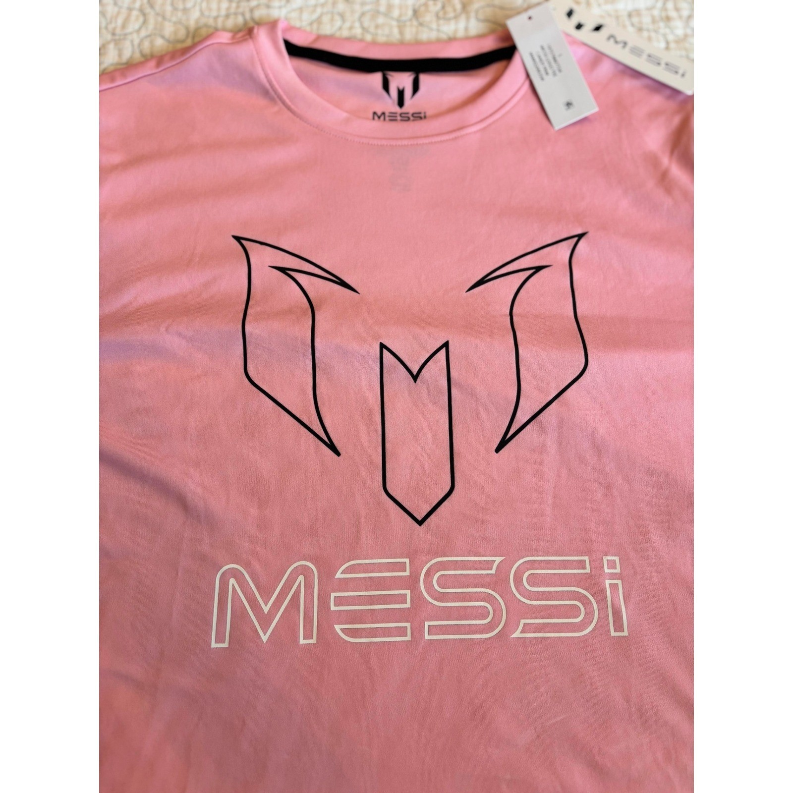 Messi Mens Size Small Pink Short Sleeve Soccer T-Shirt gallery