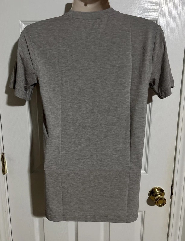 Nobull Men’s T-Shirt Size Small Lightweight Gym Running -NWT gallery