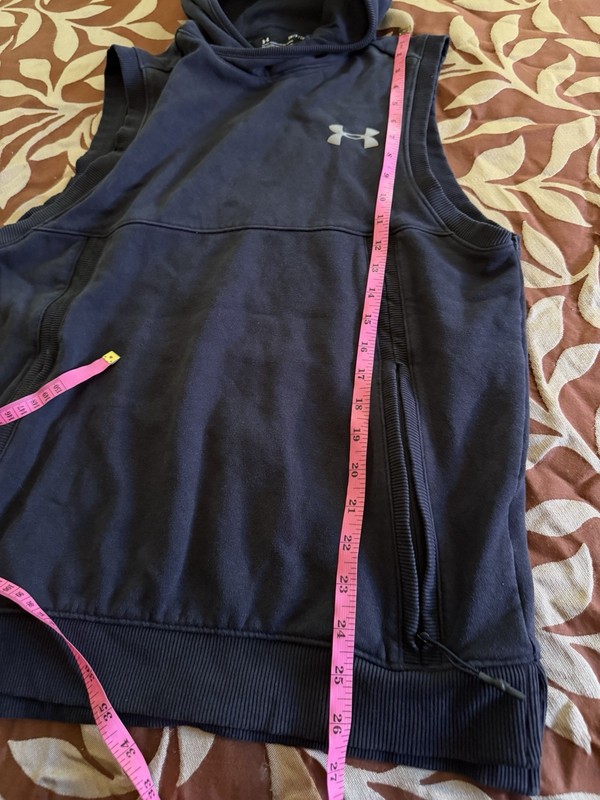Under Armour Treadborne Performance Vest Hoodie Men Small Black Fitted Workout gallery