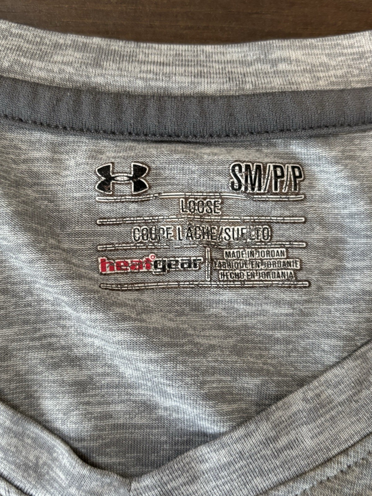 Under Armour HeatGear Men’s Small Gray Heather V-Neck Loose Fit Athletic Shirt gallery