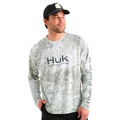 Huk Pursuit Mossy Oak Printed Long Sleeve Crew Men’s Tech Shirt, Seagrass, Small