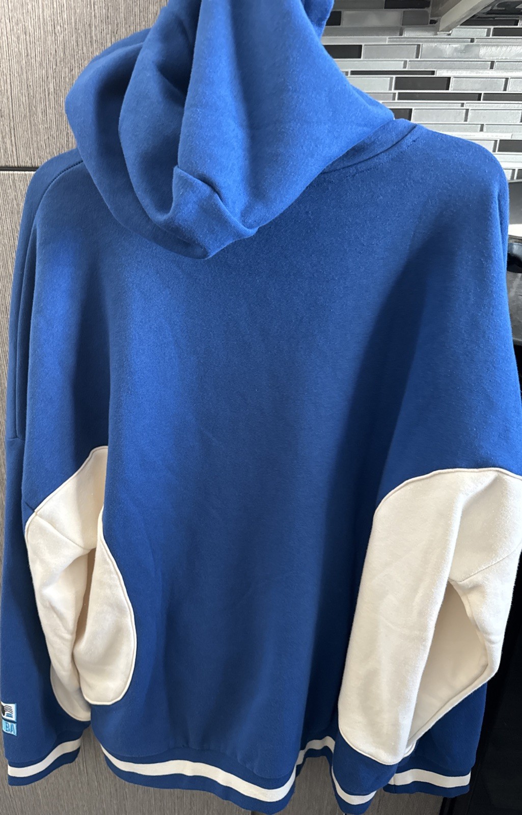 Marvel / Nba Spider-Man Fleece Hoodie Men L NWT gallery