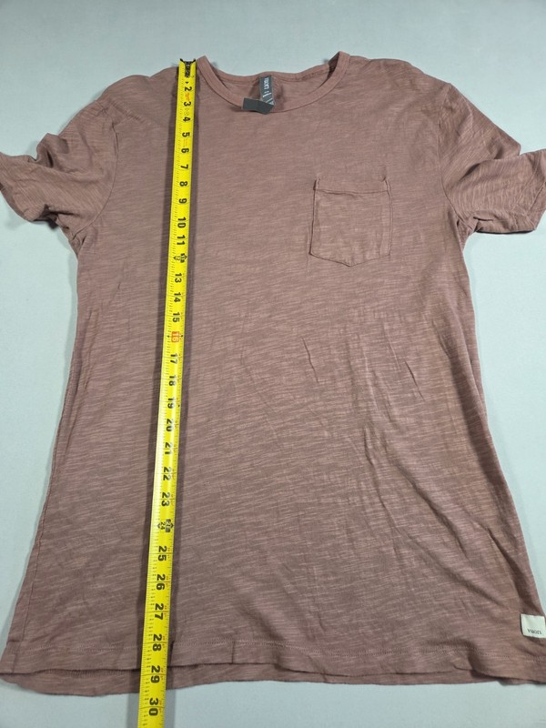 Vuori Men's Medium Tradewind Performance T-Shirt Heather Brown Breathable Pocket gallery