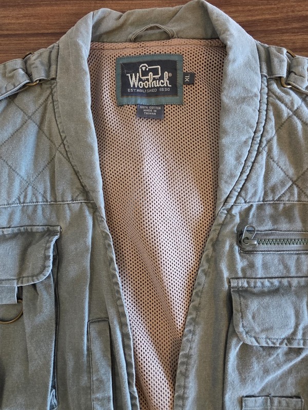 Vintage 90'S Distressed Woolrich Fishing Zip Vest XL EUC gallery