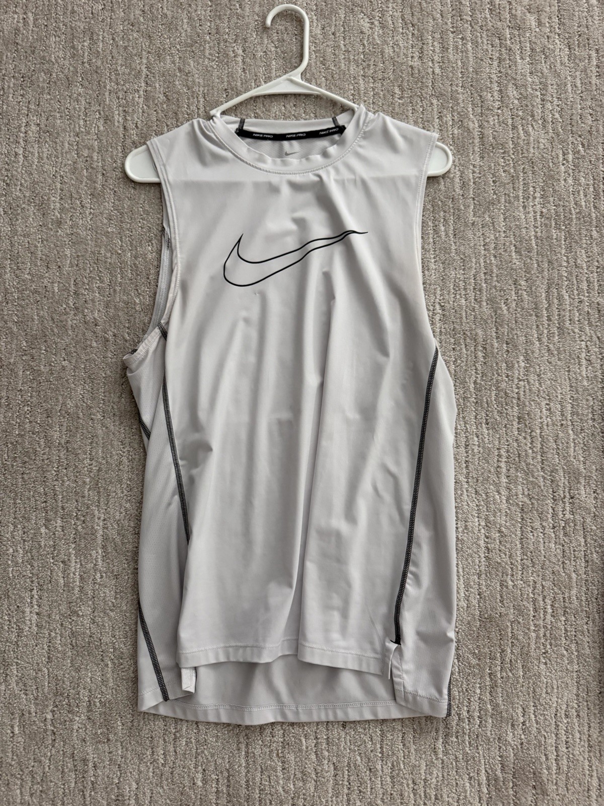 Nike Men’s Medium Pro Dri-FIT Slim Fit Sleeveless Top gallery
