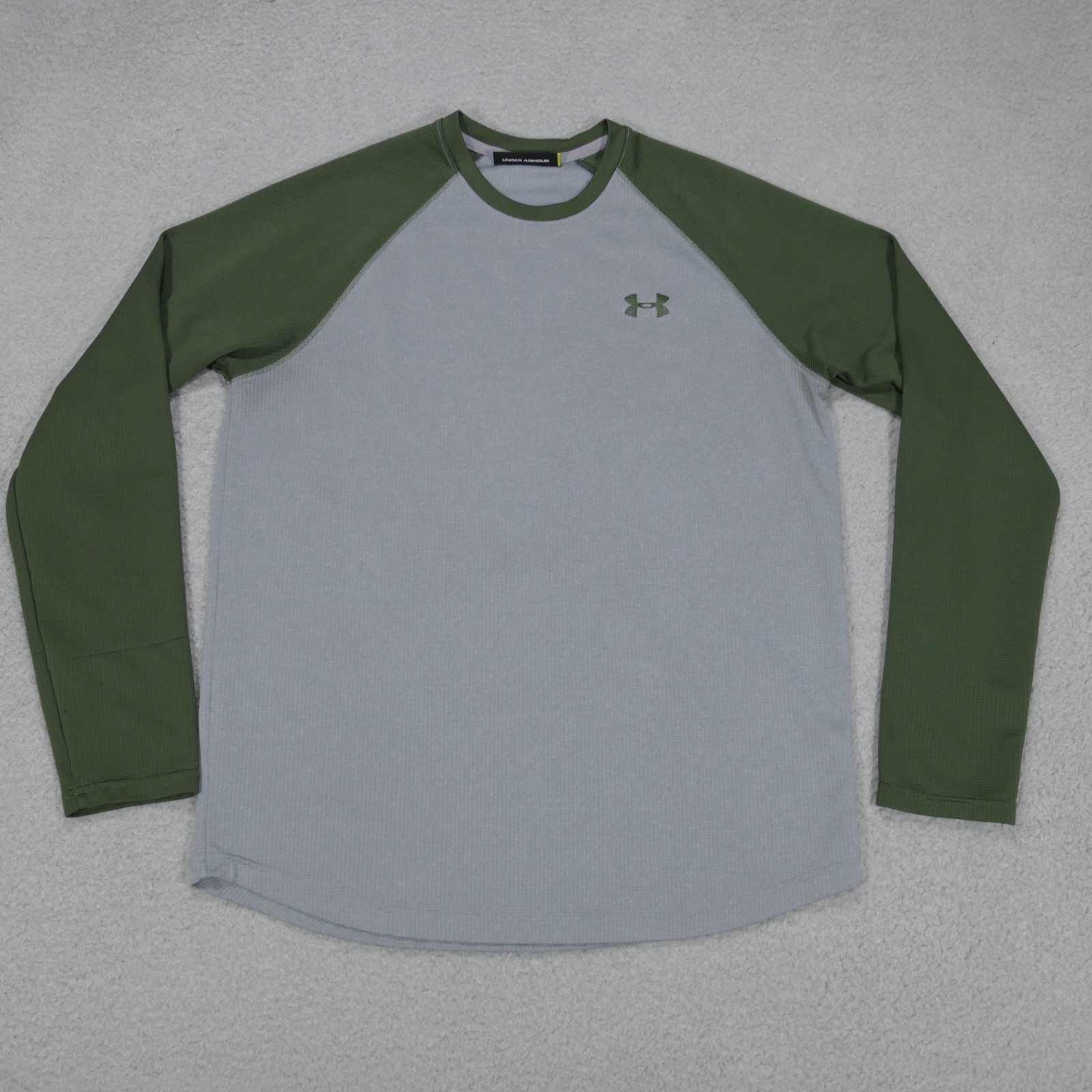 Under Armour Waffle Knit Shirt Men Medium LOOSE Green Gray Long Sleeve Heatgear gallery