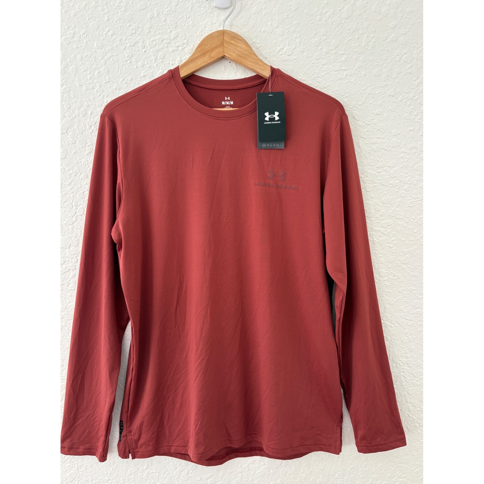 Under Armour Rush Energy Mens Long Sleeve Training Shirt Size M Cinnamon NWT gallery