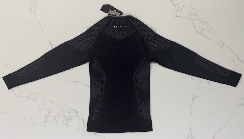 YoungLA Batman Compression Shirt Men's Medium Black Long Sleeve Gym Athletic NWT gallery