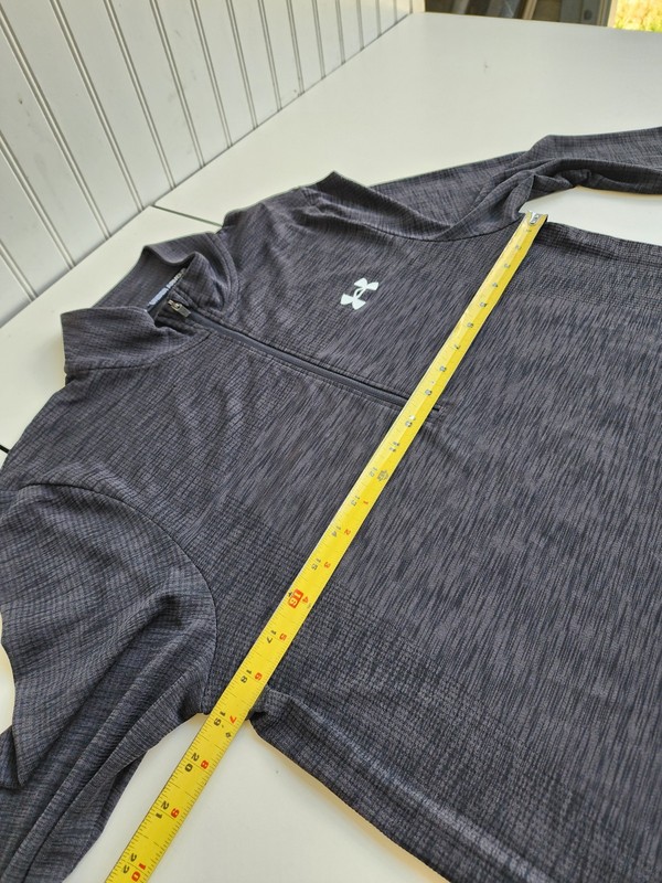 Under Armour Mens 1/2 Zip Pullover Charcoal Gray Fitted Long Sleve Stretch Sz M gallery