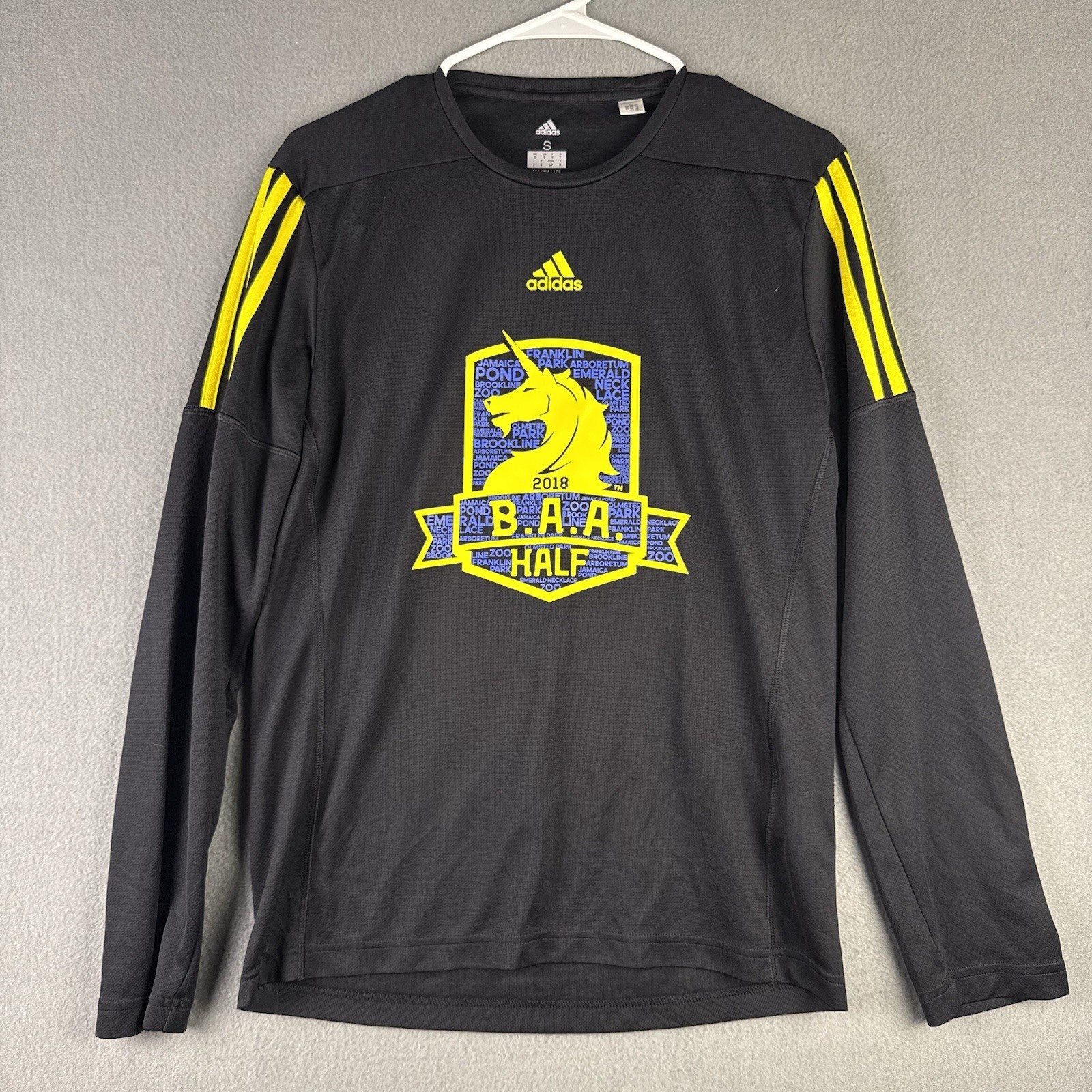 Boston Marathon 2018 Adidas Long Sleeve Running Shirt Mens Size Small Black gallery
