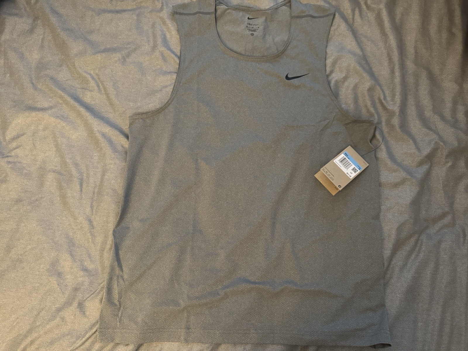 Nike Men's Ready Relaxed-Fit Dri-FIT Fitness Tank, Regular Size Medium NWT gallery